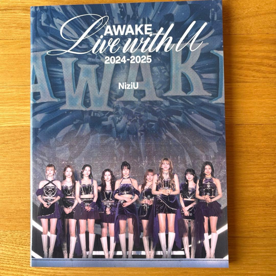 m*u様 NiziU AWAKE Live 2024-2025 完全生産限定盤