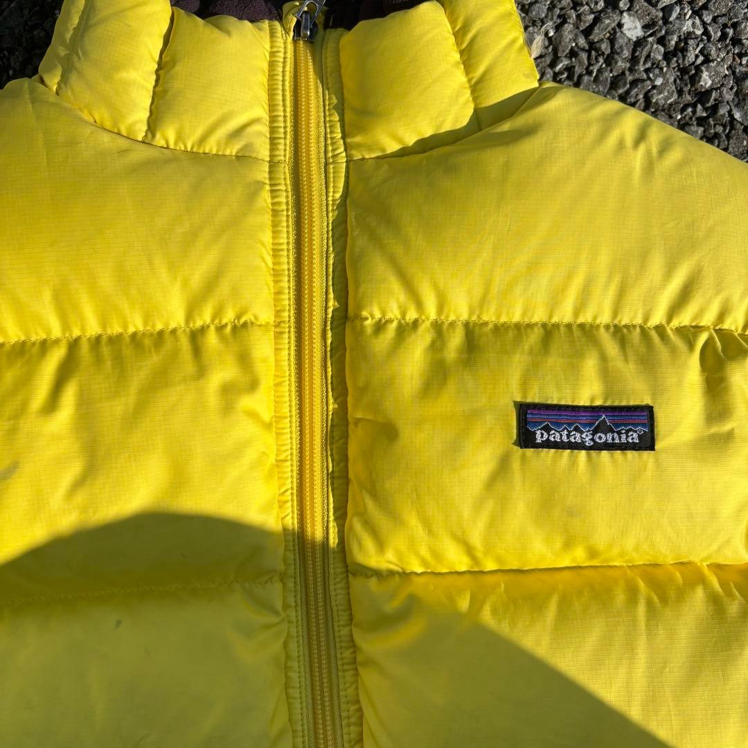 Patagonia パタゴニア ダウンベスト 黄色 Mサイズ ドローコード