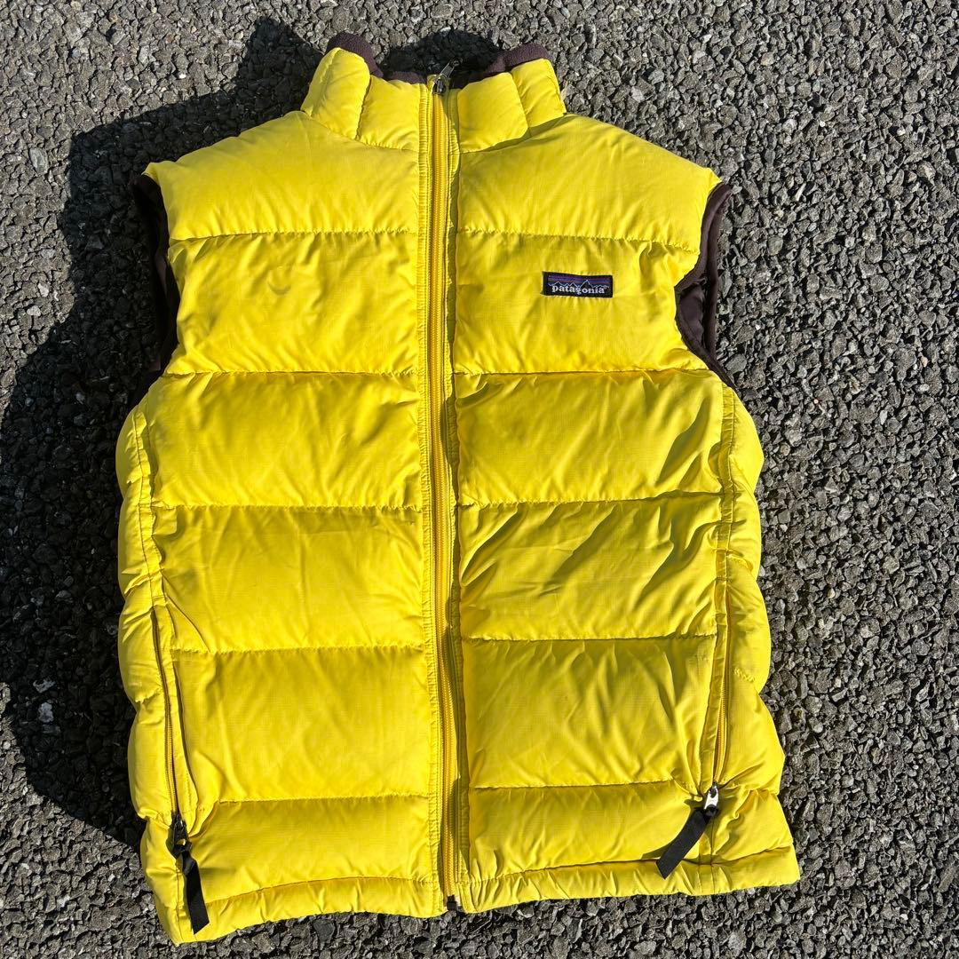 Patagonia パタゴニア ダウンベスト 黄色 Mサイズ ドローコード