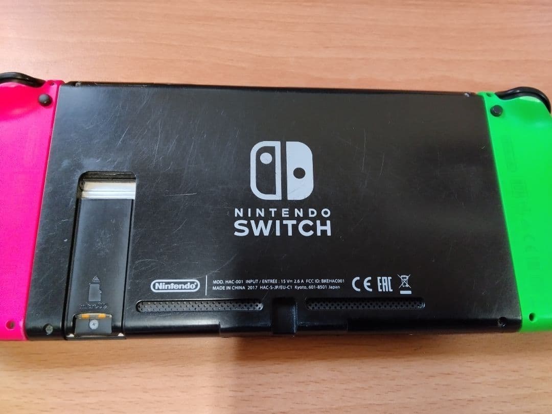 (送料無料鹿児島発)ジャンク品 スタンド破損 switch ゲーム機