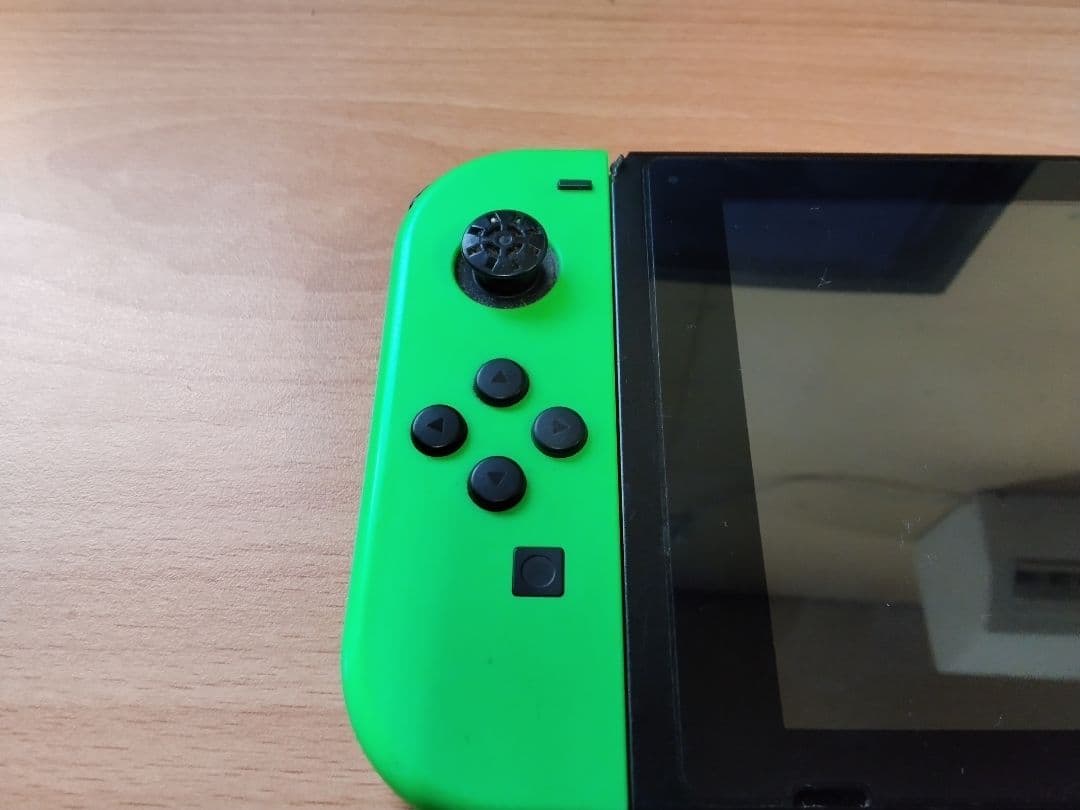 (送料無料鹿児島発)ジャンク品 スタンド破損 switch ゲーム機