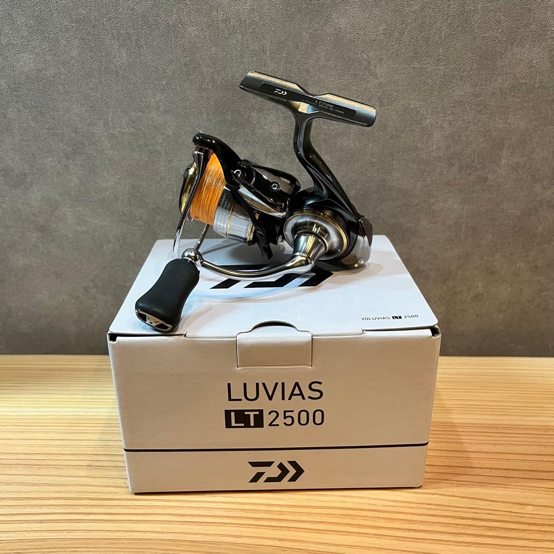 DAIWA LUVIAS LT2500 スピニングリール
