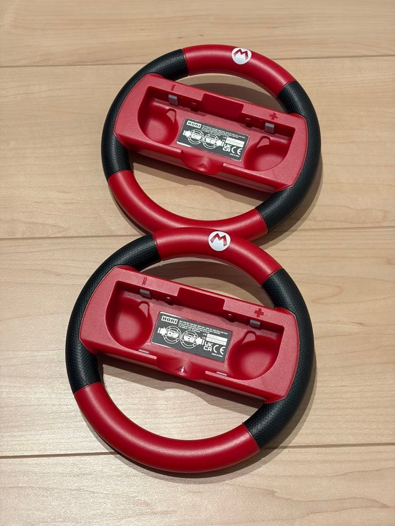 動作確認済 switchソフト マリオカート8DX Joy-Conハンドル２本