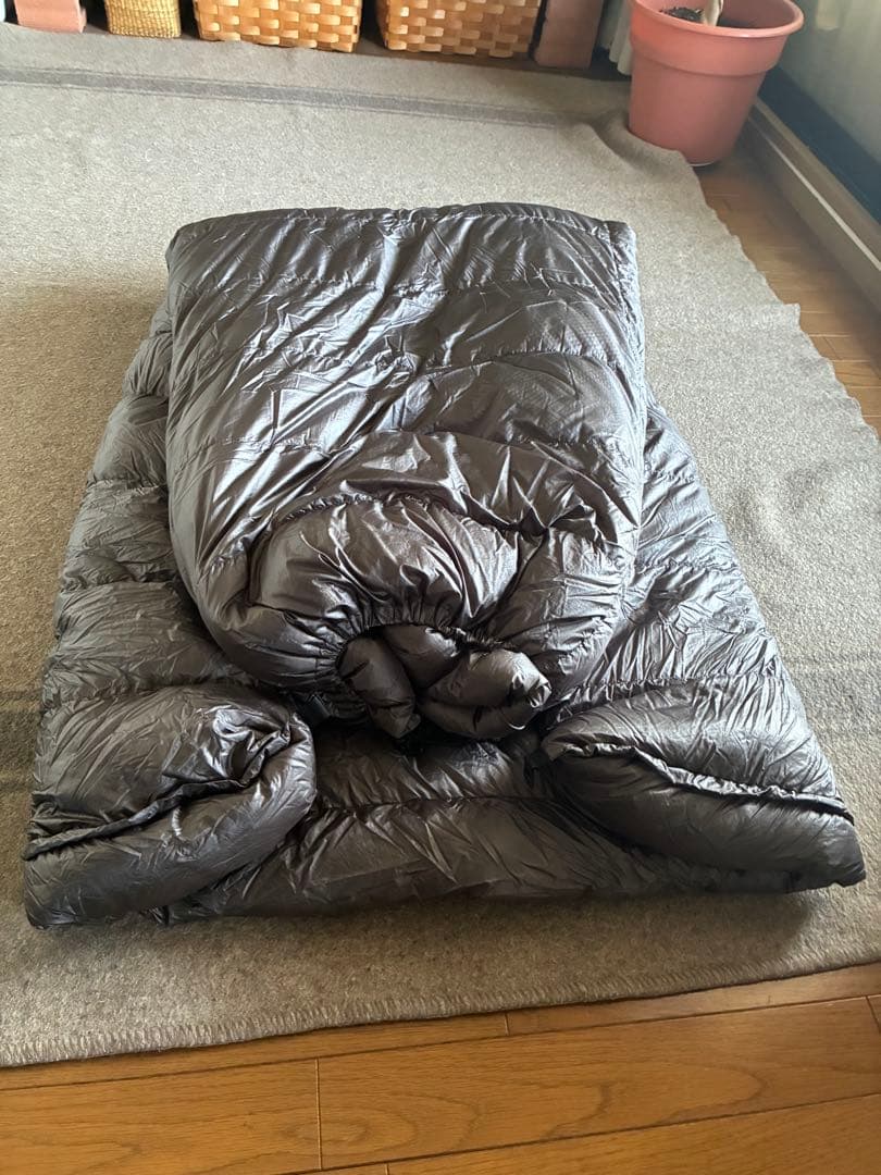 CUMULUS キュムラス　QUILT350 ポーランドグース850PF