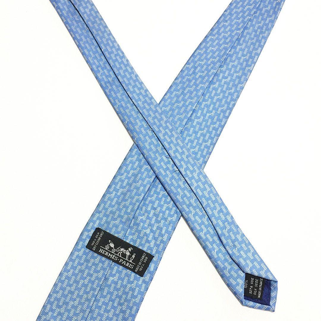 未使用級 エルメス HERMES ネクタイ シルク100% ライトブルー 総柄