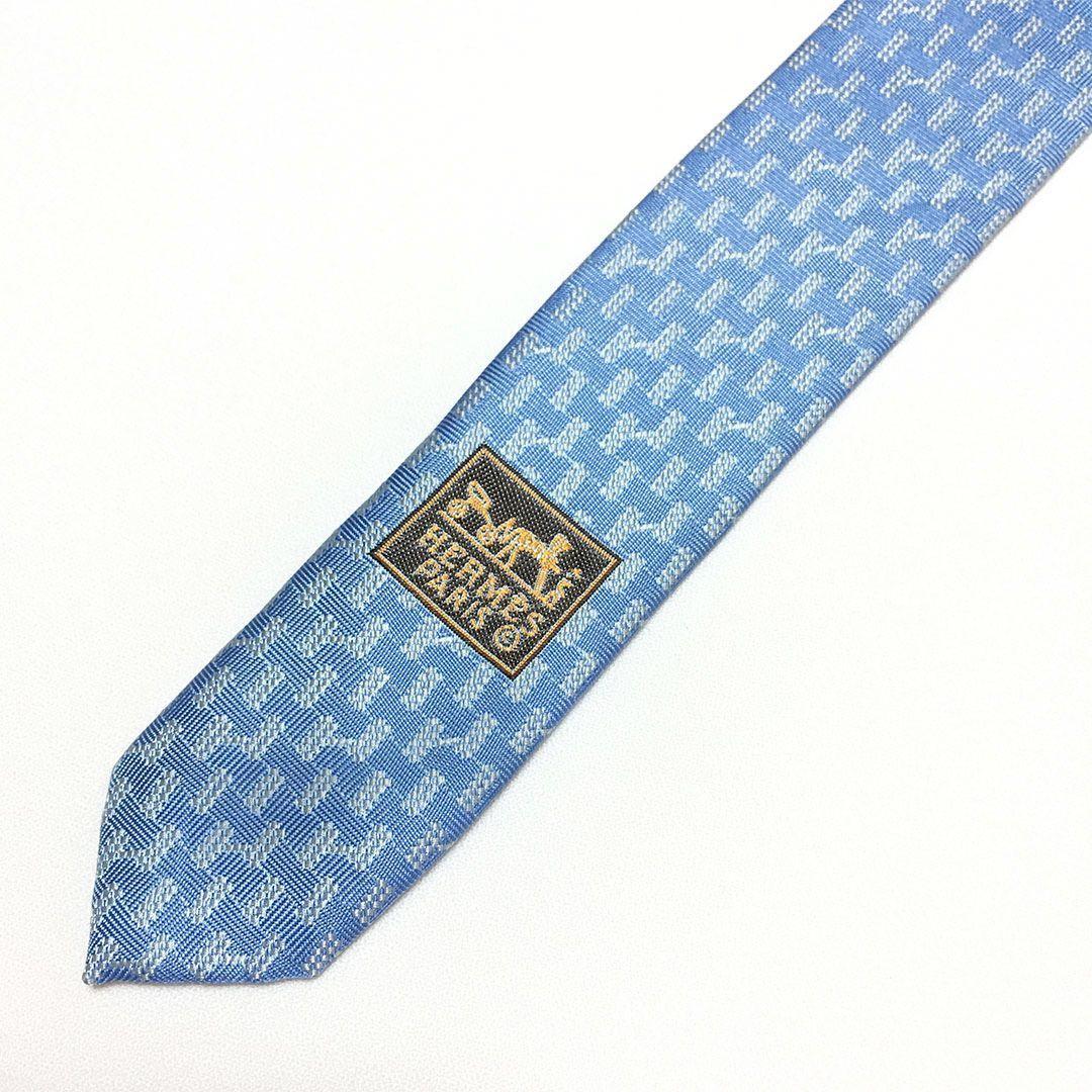 未使用級 エルメス HERMES ネクタイ シルク100% ライトブルー 総柄