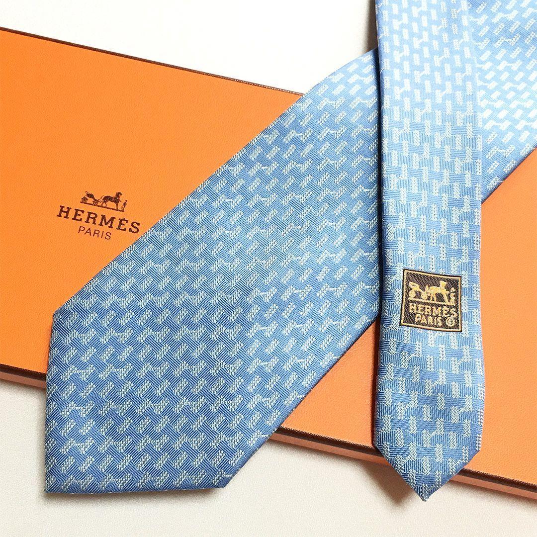 未使用級 エルメス HERMES ネクタイ シルク100% ライトブルー 総柄