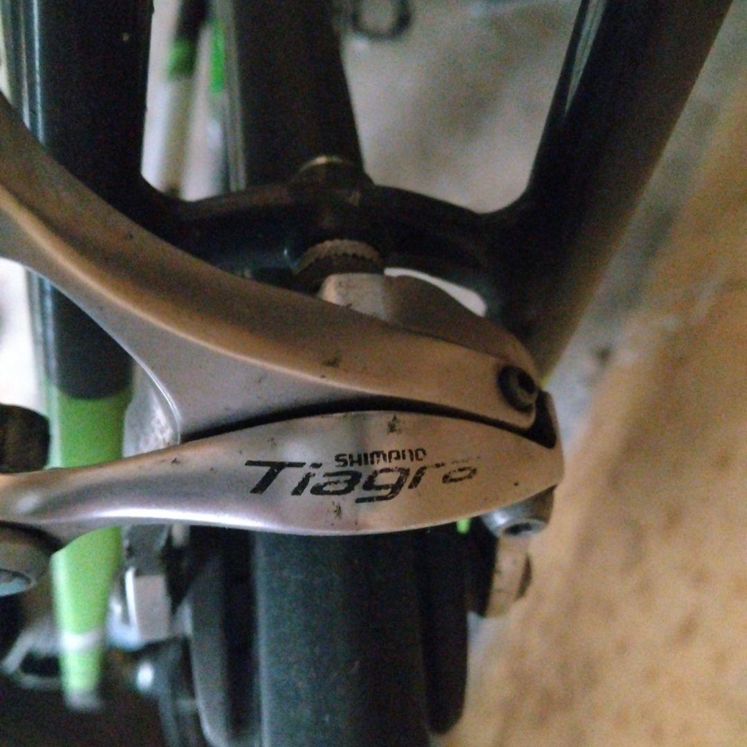 Cannondale　CAAD8 ティアグラ 　ロードバイク ブラック/グリーン