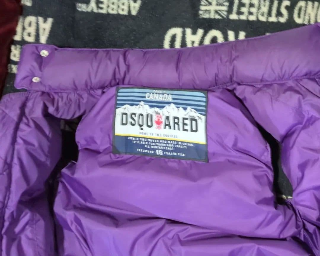 DSQUARED2ディースクエアード ダウンベスト