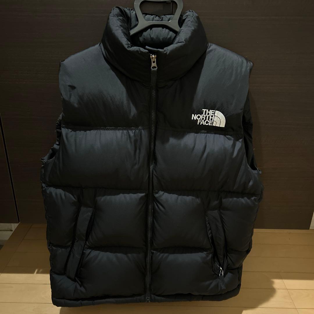 にゃにゃ　極美品‼️ノースフェイス　ヌプシベスト　人気ブラックＬ