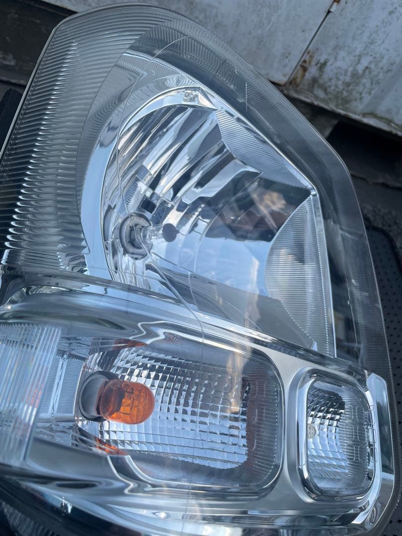 DA17V エブリィ　ヘッドライト　右側　運転席側