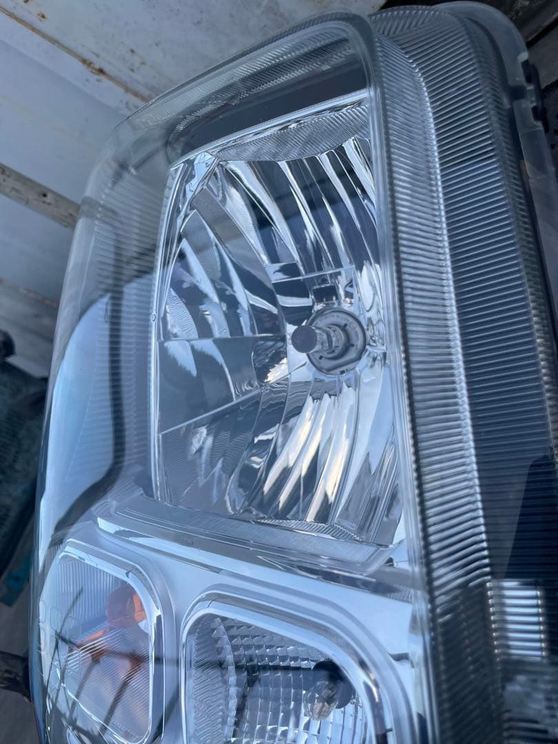 DA17V エブリィ　ヘッドライト　右側　運転席側