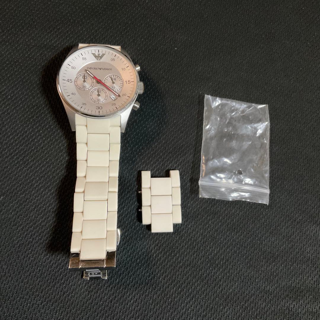 エンポリオアルマーニ腕時計　ジャンク品 白ラバー