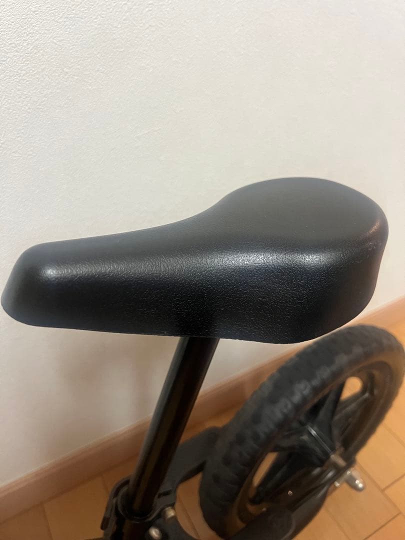 【美品】STRIDER 12 バランスバイク ブラック