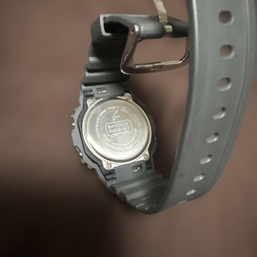 時計 G-SHOCK DW-5610SU