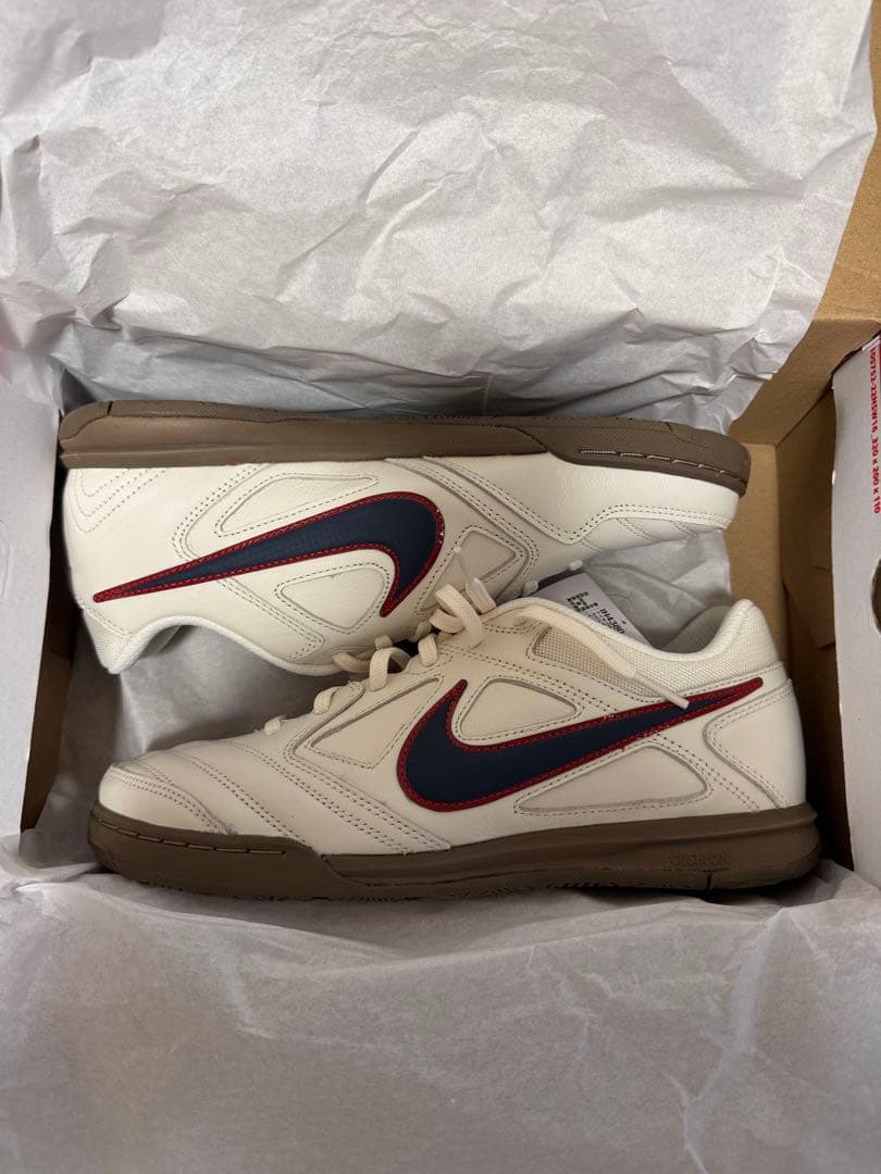 【新品未使用】NIKE ナイキガト　26.5センチ