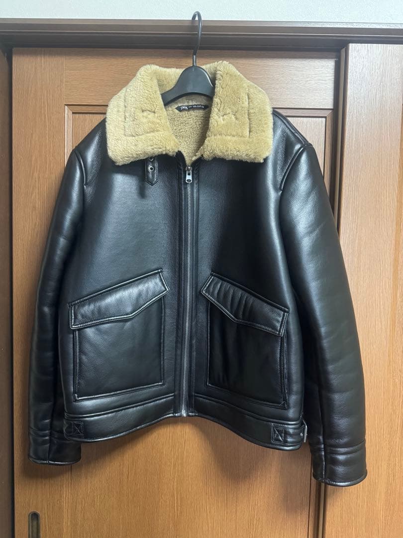 ZARA ブラックレザージャケット ファー付き