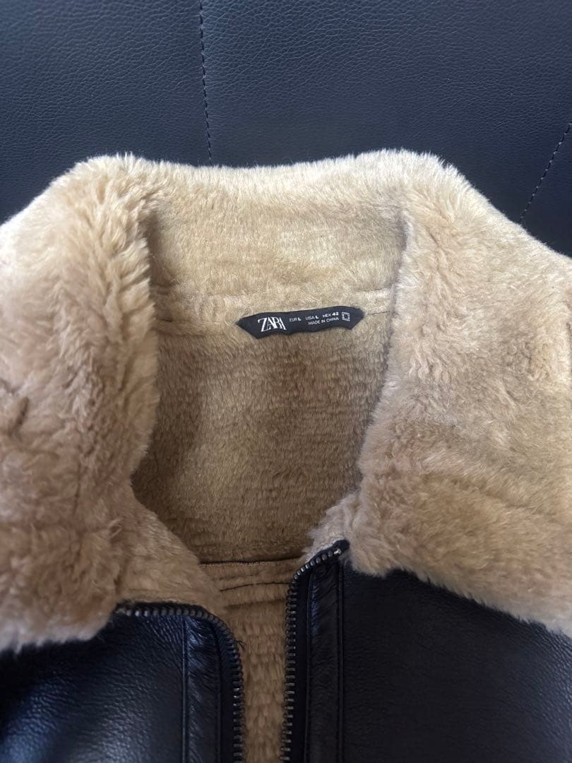 ZARA ブラックレザージャケット ファー付き