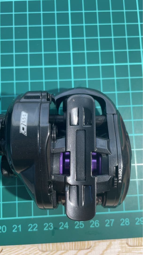 DMK 青霜チーター　DCリール　右ハンドル　電子制御ブレーキ　ギア比8.5:1