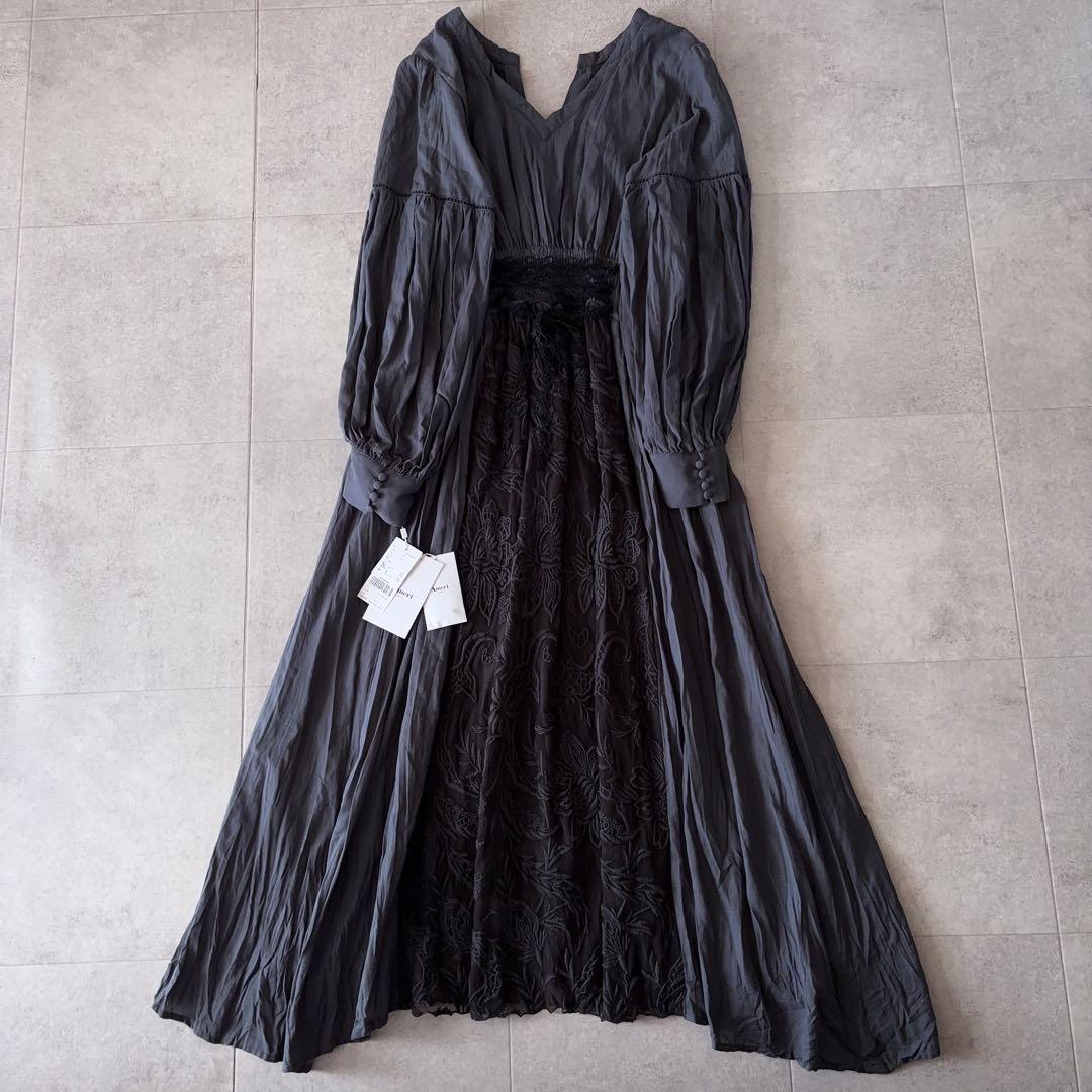 未使用タグ付✨️アメリ MEDI EMBROIDERY TULLE LACE M