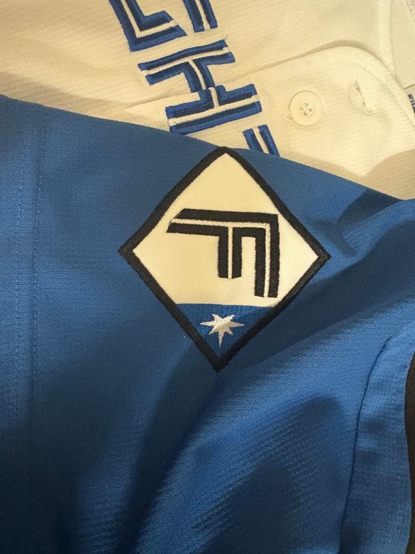 FIGHTERS ユニフォーム S