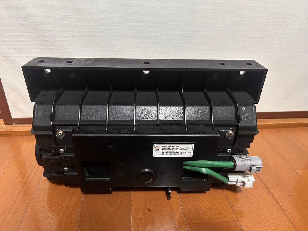 小糸　KOITO LED2連テールランプ(右側)