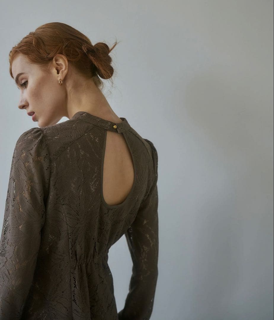 新品 ANDRESD back open teardrop dress モカ