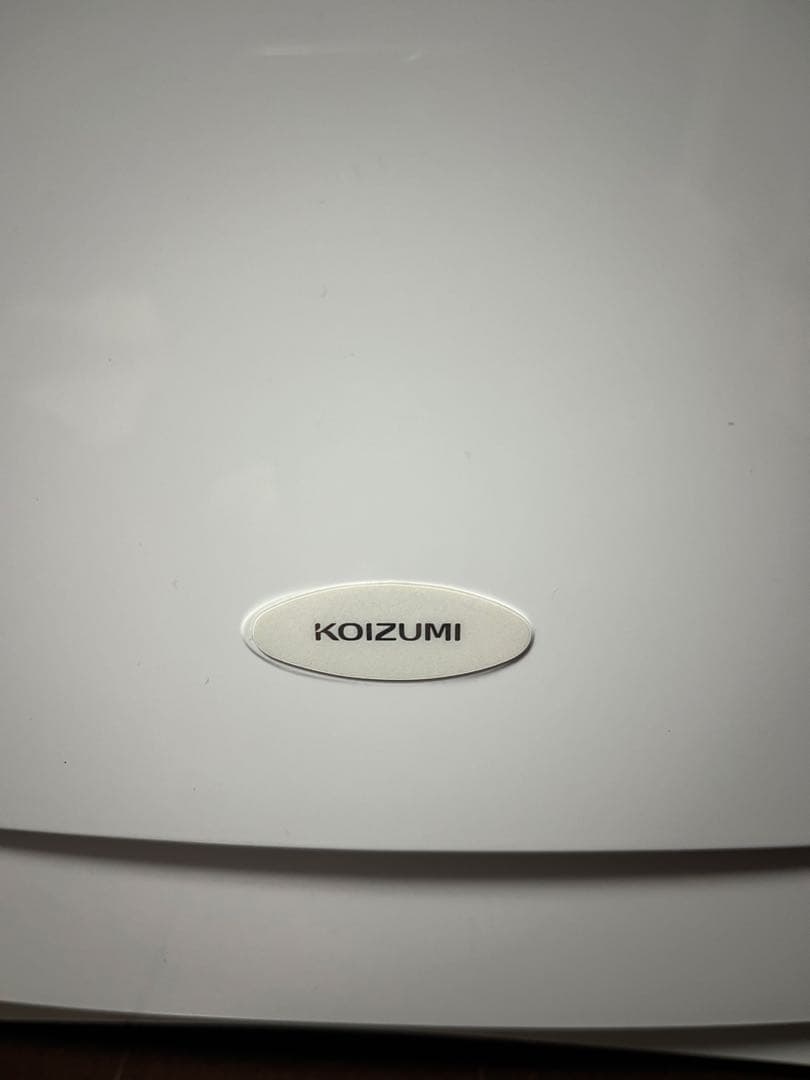 Q早い発送‼️新品級2022年製‼️窓枠リモコン付‼️冷えます‼️コイズミ窓用エアコン‼️