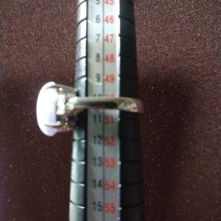 ラベンダー色のジェイド 翡翠k18WG リング 、メレダイヤモンド