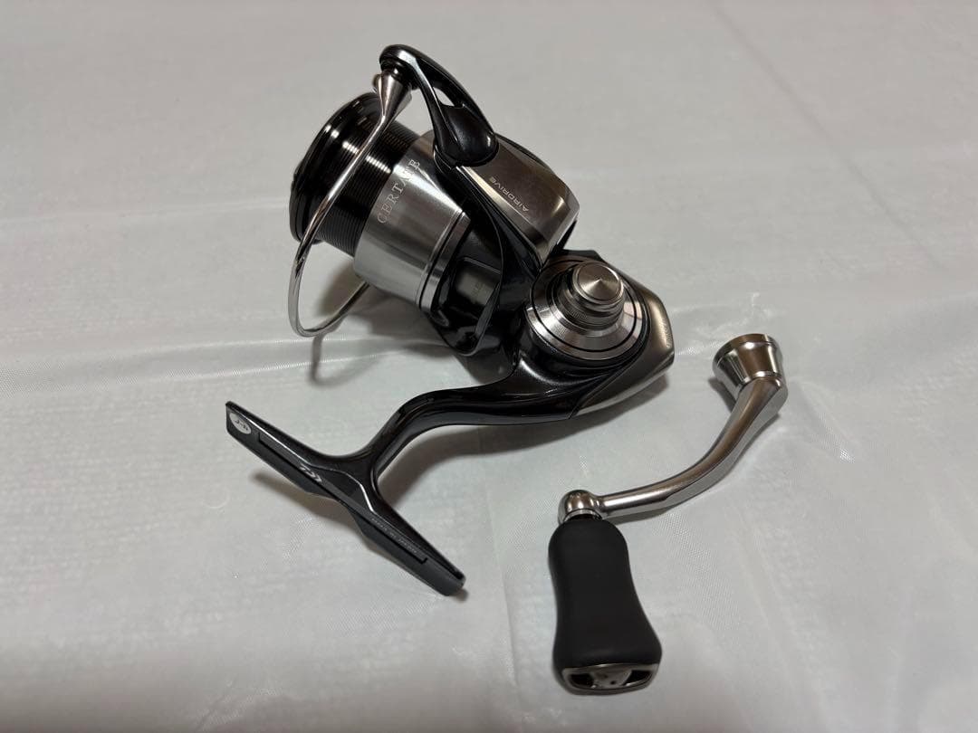 【tt59】リール　ダイワ　CERTATE　FC LT2500S-XH