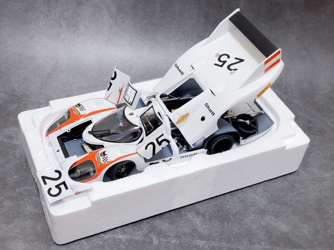 sakaeru908　オートアート　1/18 Porsche 917