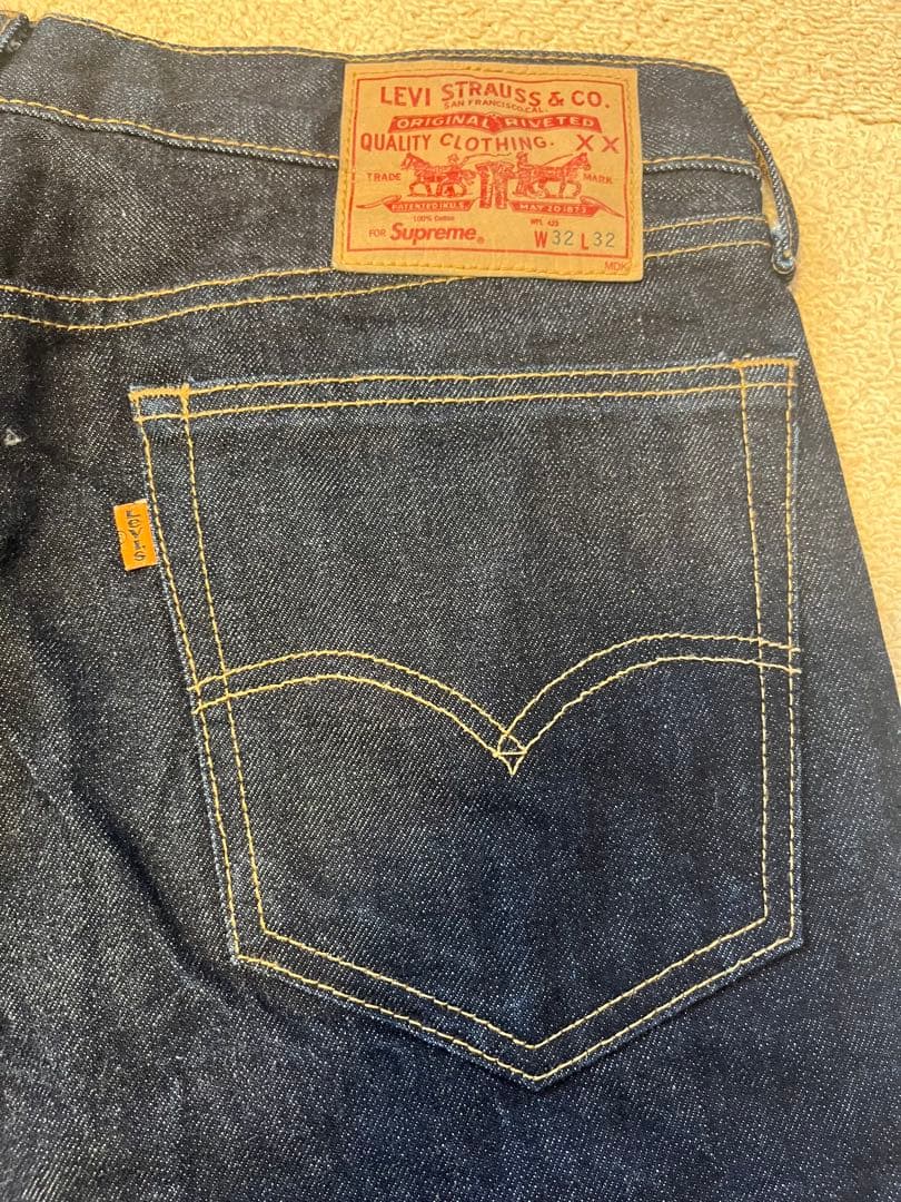 Levi's ✖️SUPREME コラボダークブルー ストレートデニム