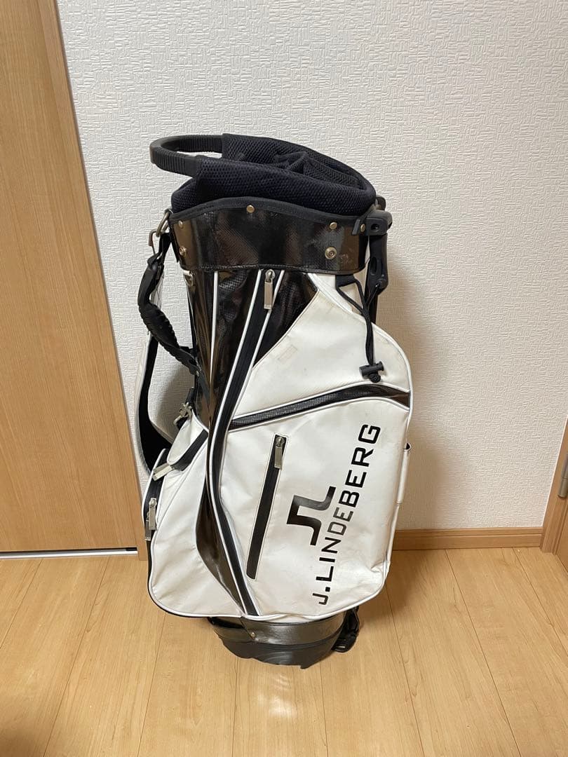 J.LINDEBERG キャディバッグ 白/黒　スタンドバッグ　フード無し