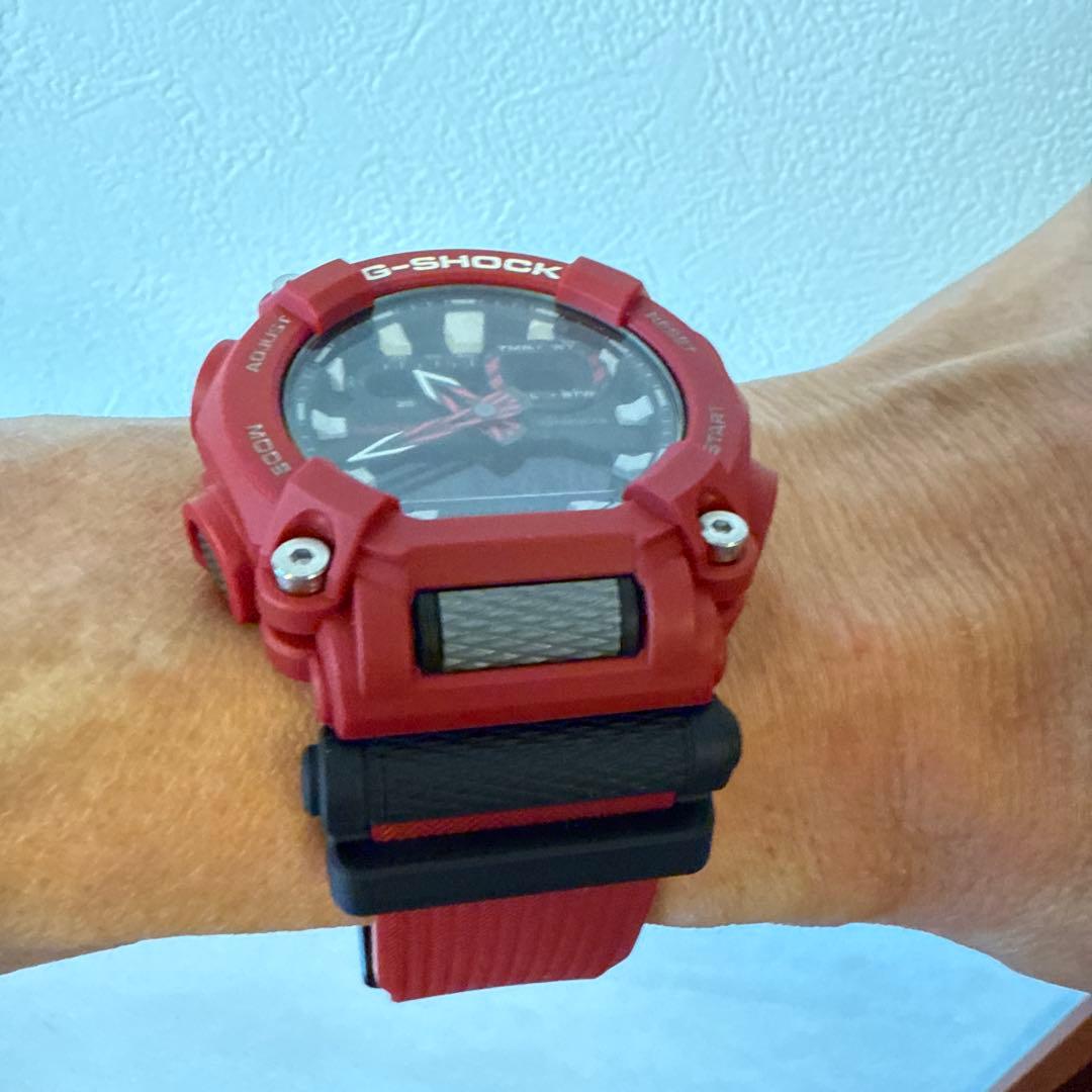 G-SHOCK GA-900-4AJF CASIO 赤