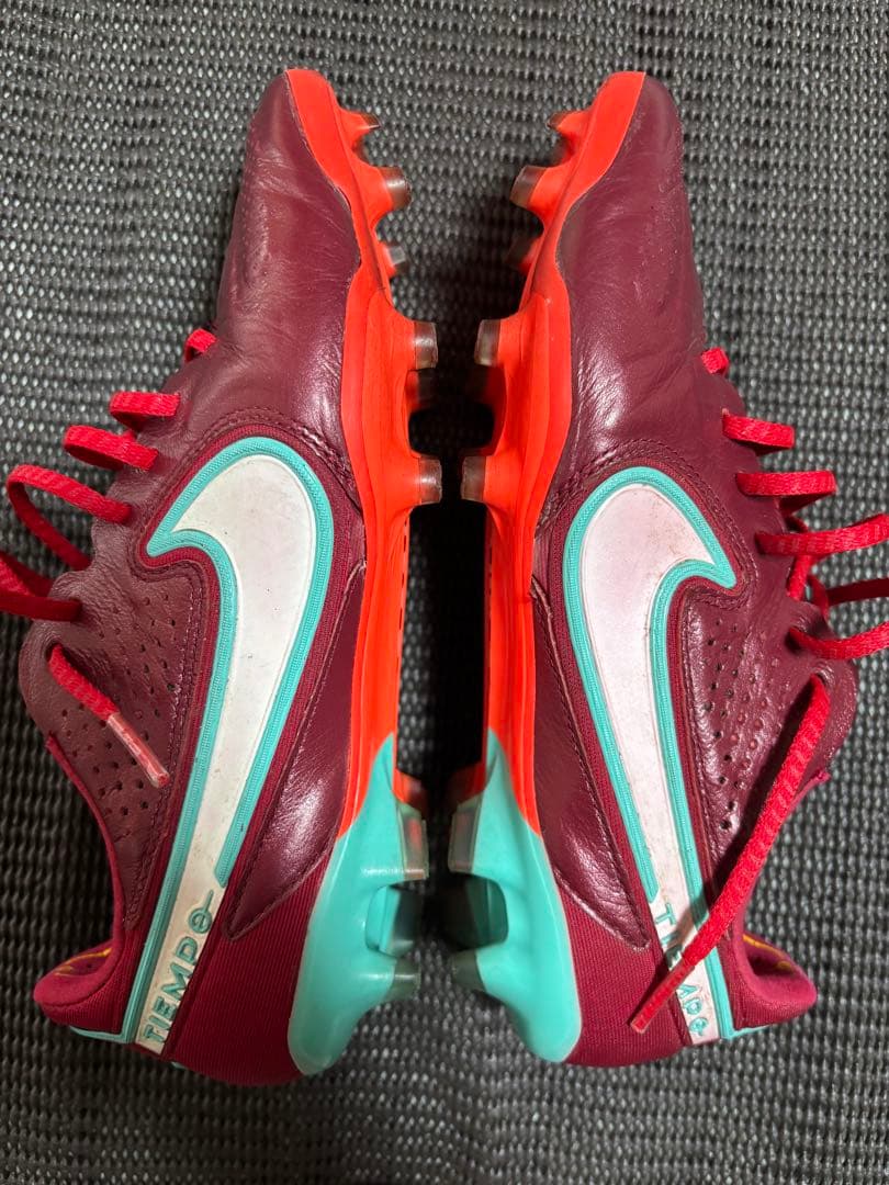 ナイキ　サッカースパイク　ティエンポレジェンド FG 23.5cm