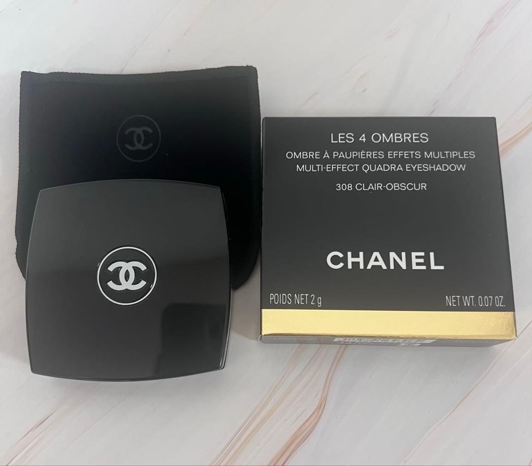 もももかCHANEL レキャトルオンブル 308 ＆アイライナー 56
