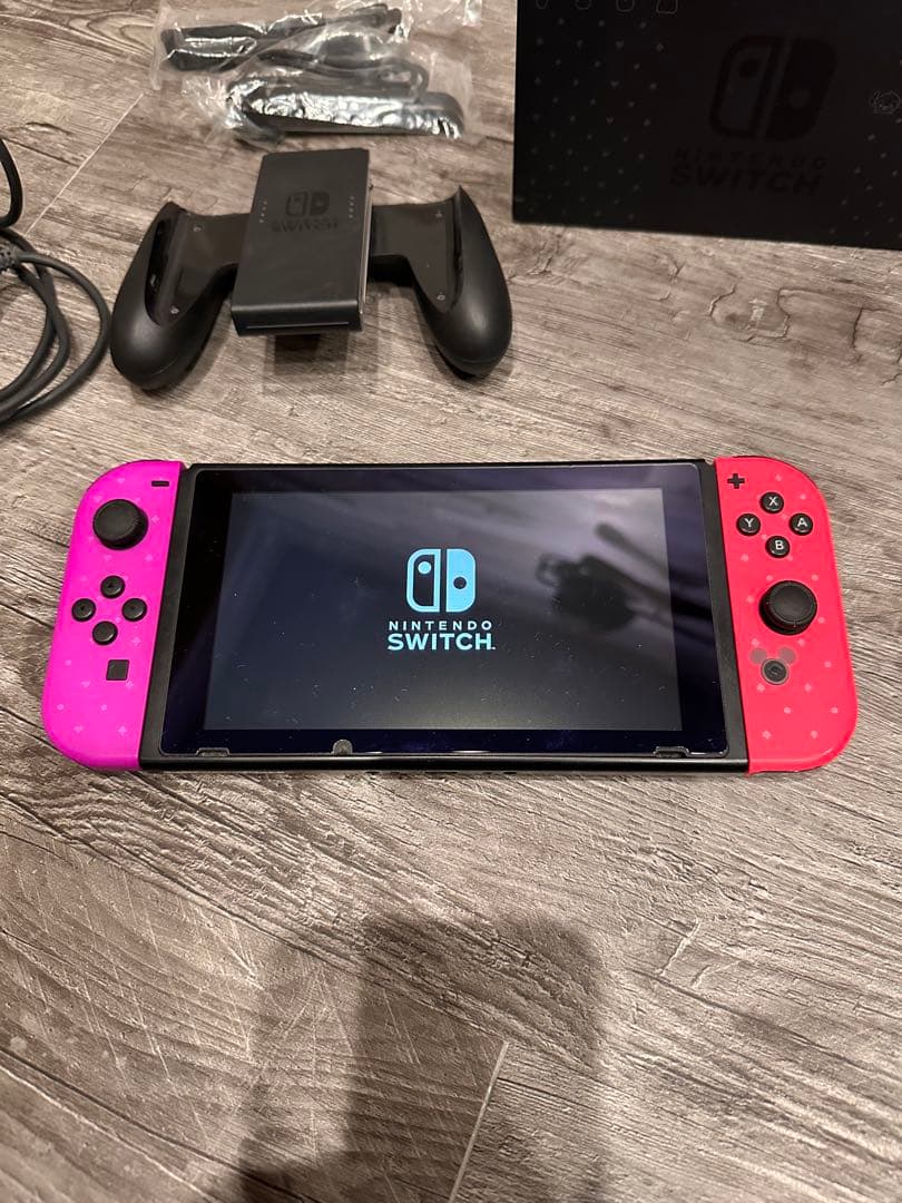 Nintendo Switch　ニンテンドースイッチ本体ツムツムソフトなし