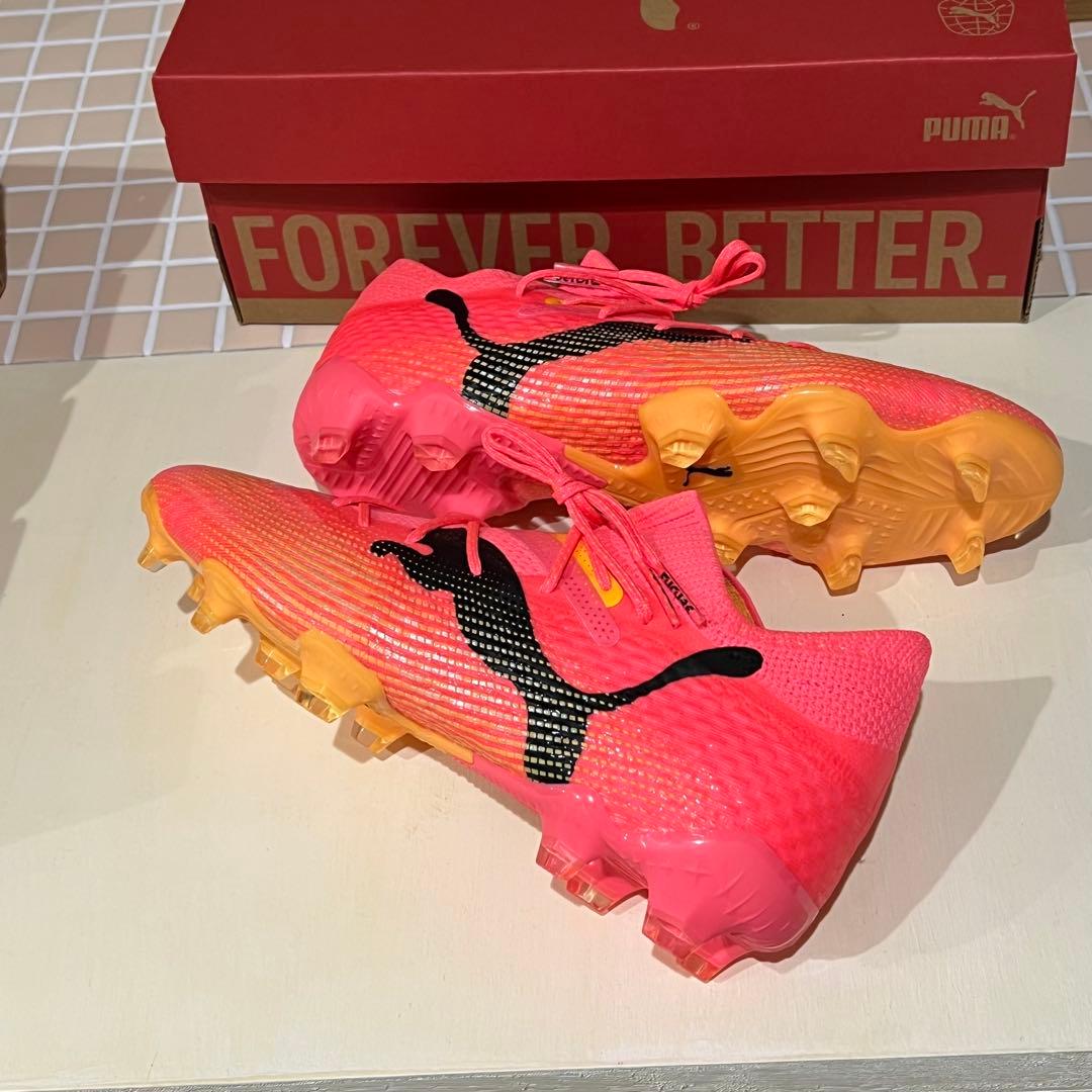 PUMAサッカースパイク24cmフューチャー 7 アルティメット FG/AG
