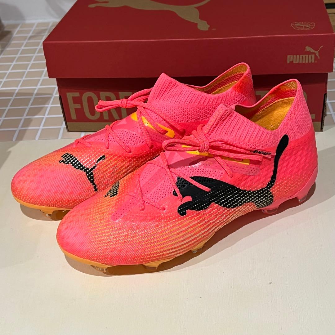 PUMAサッカースパイク24cmフューチャー 7 アルティメット FG/AG