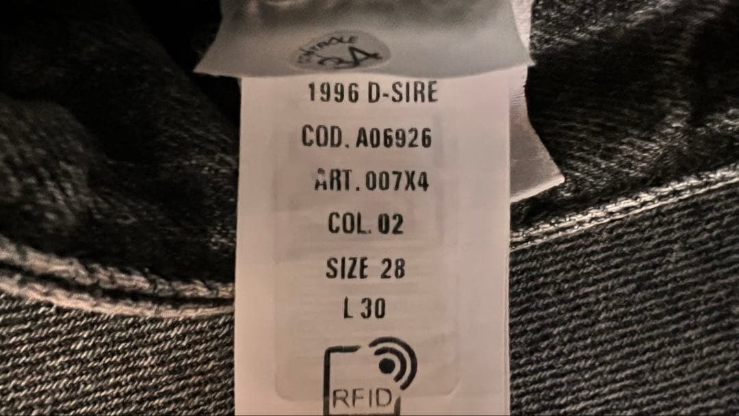 【美品】DIESEL d-sire w28 l30
