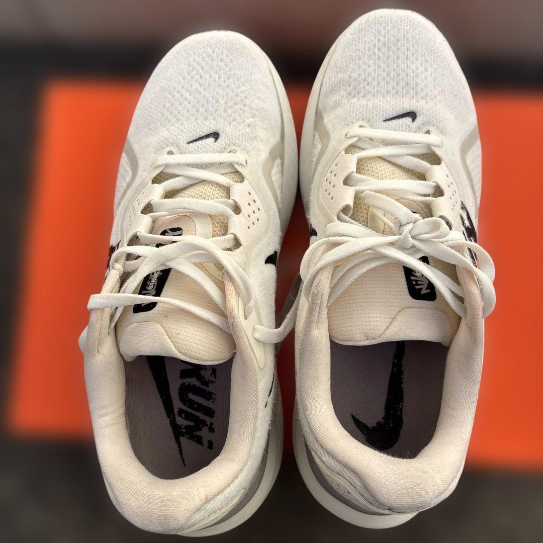 【美品】NIKE STRUCTURE 26（ストラクチャー26）27.0cm