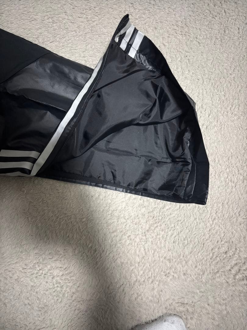 adidas ロングパンツ　Ｌ