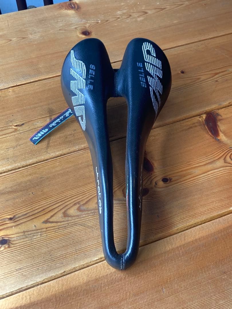 Selle SMP Stratos サドル