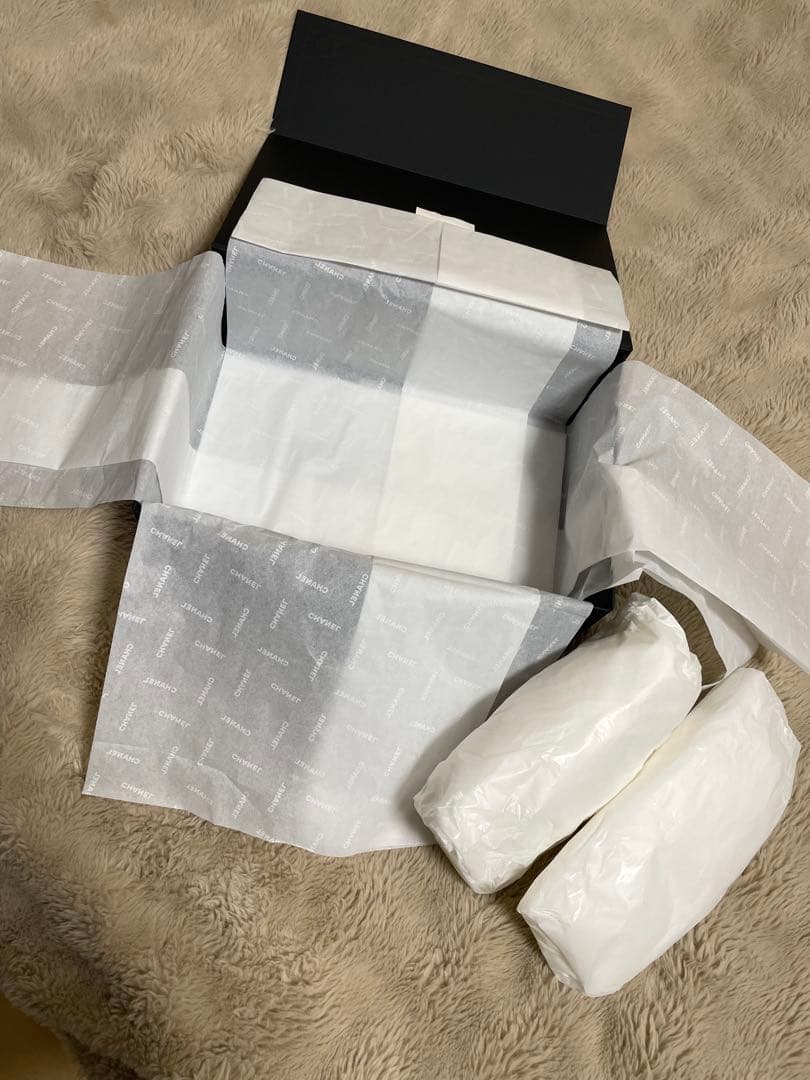 CHANEL　バッグ用空箱　マグネット　リボン&カメリア　約21x31x12cm