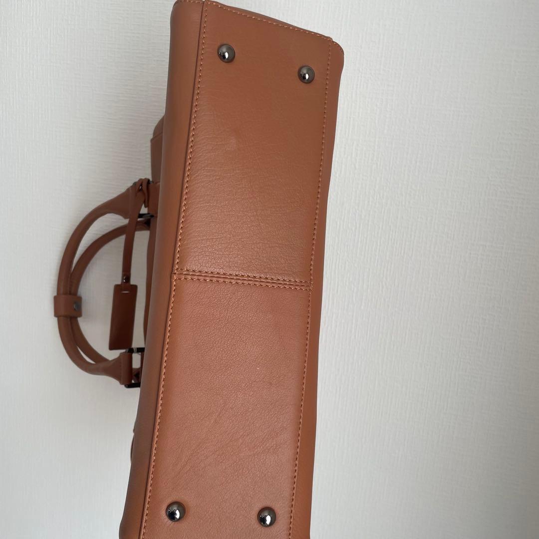 キャサリンハムネットKATHARINEHAMNETT レザートートバッグキャメル