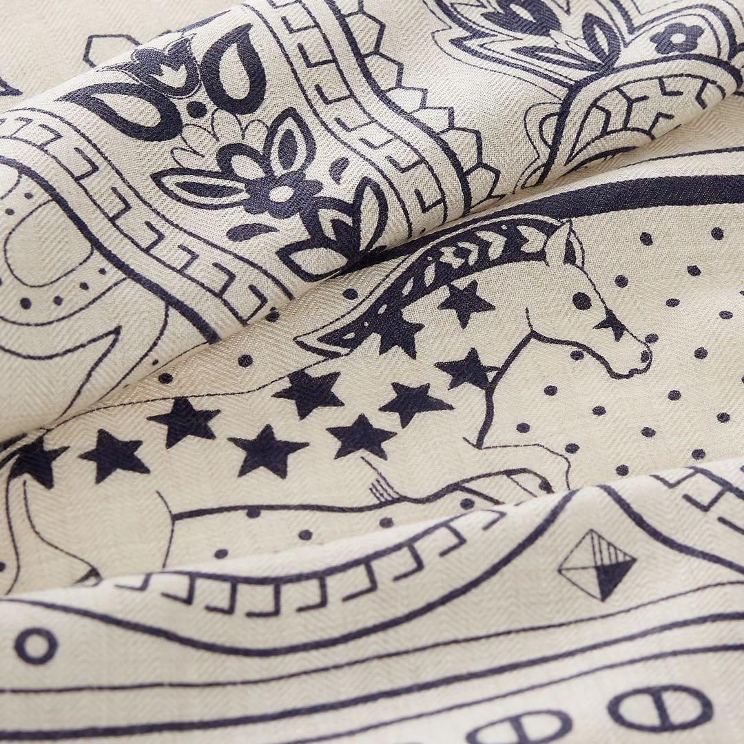 新品　エルメス　カシシル140　シュヴァルドゥクールバンダナ　ナチュラル