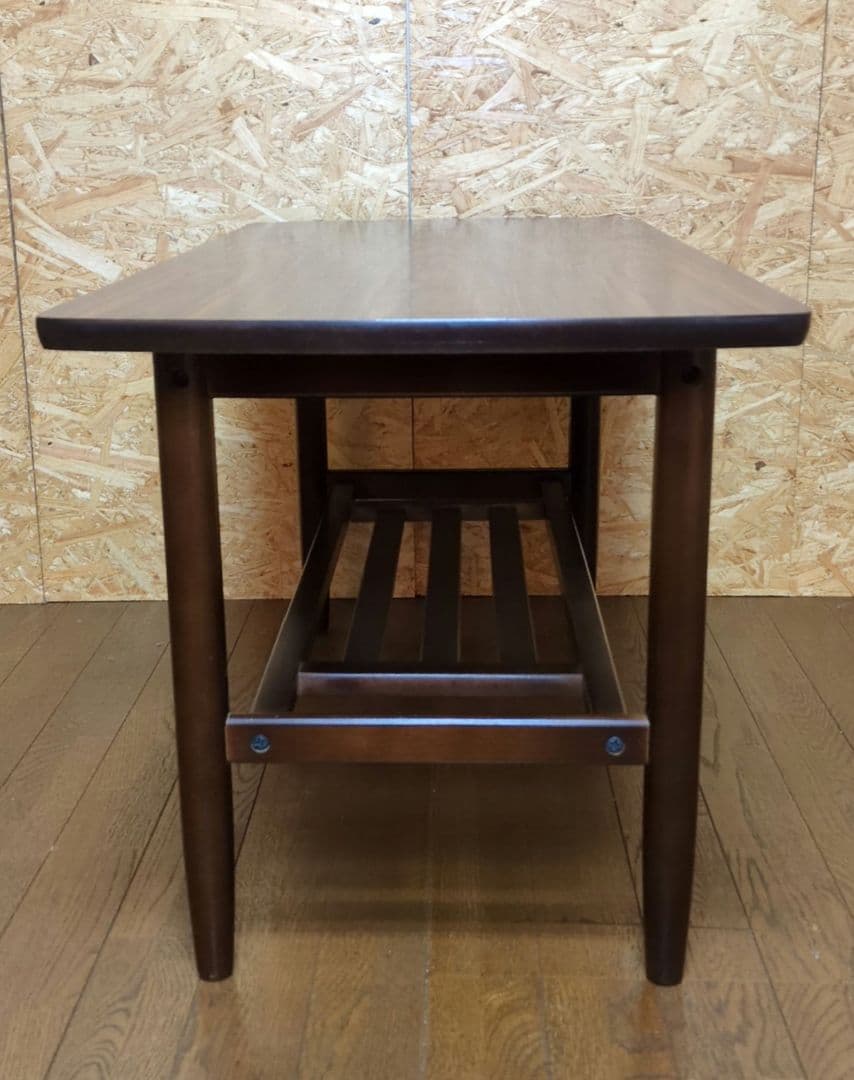 送料込　カリモク karimoku センターテーブル 棚付き カフェテーブル