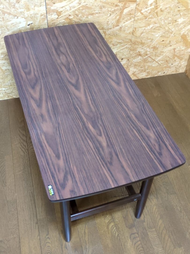 送料込　カリモク karimoku センターテーブル 棚付き カフェテーブル