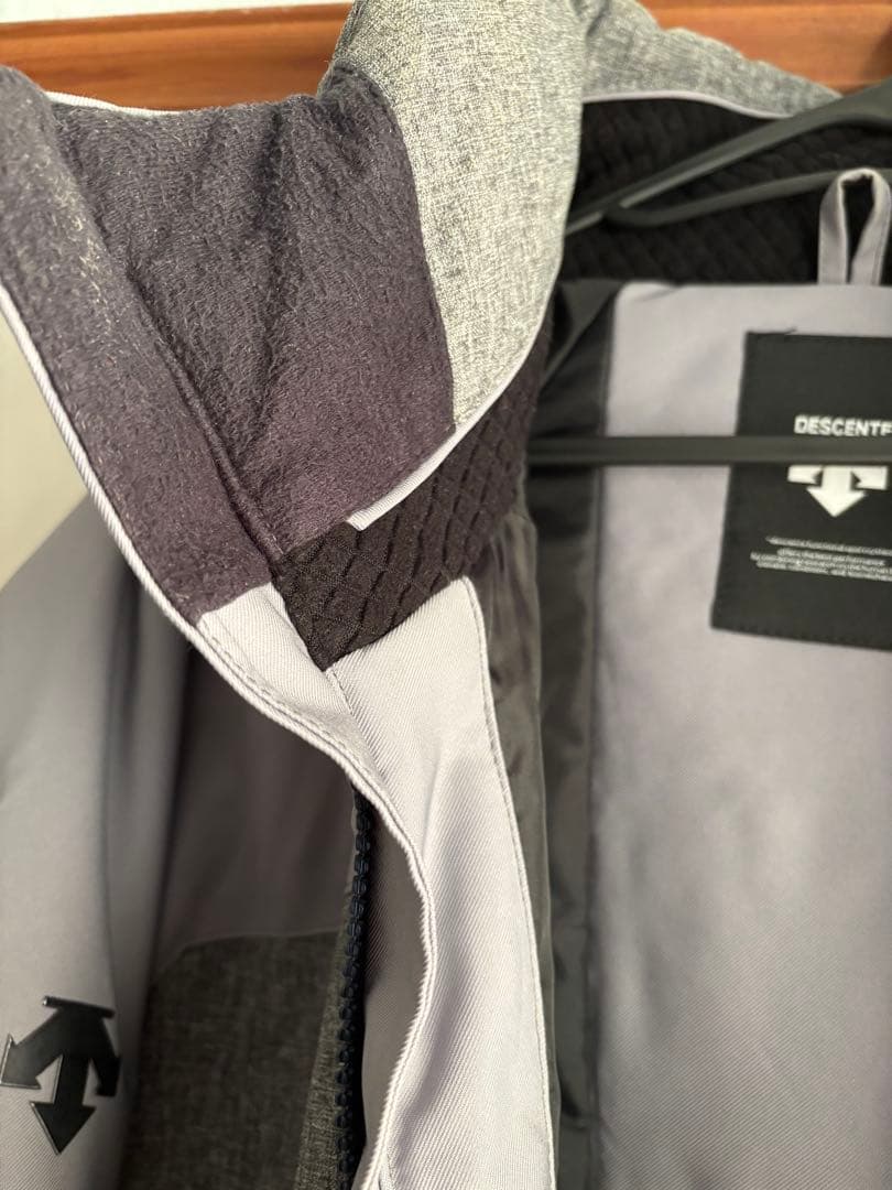 DESCENTE　デサント　ユニセックス　スキーウェア