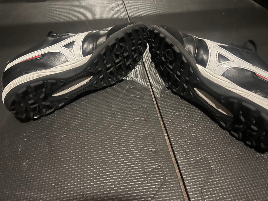Mizuno Morelia 海外モデル ブラック/ホワイト 人工芝用